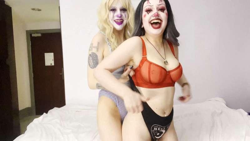 This hilariously sexy video submitted by Bean &amp; Blaire is coming this week... guess what happens next? 🤡🔥🤡

Swipe for a spoiler!


#fyp #clown #clowngirl #clownmakeup #panties #blackpanties #thong #gstring #wedgie #atomic #atomicwedgies #funny #sexy #silly #scottish #asian #brunette #blonde #petite @cute_bean_ting @blaire_game
