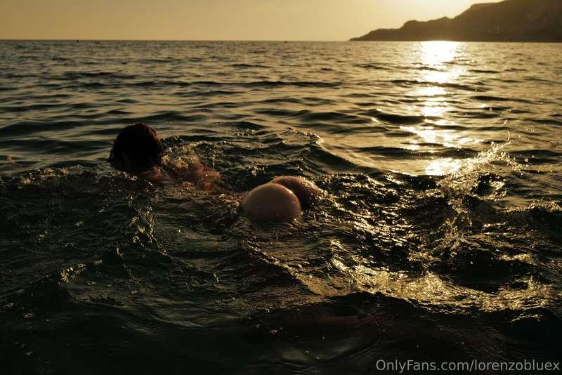 What would you if you saw me swimming around like this ?