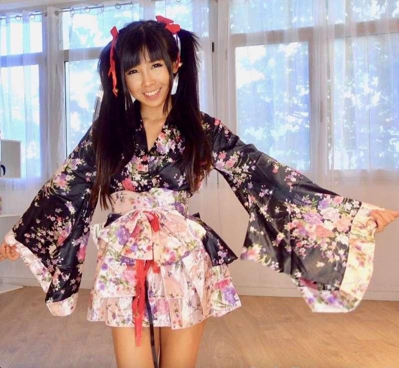 Your sexy geisha ready to serve you ;)

#fyp #asian #japanese #kimono #pigtails #cosplay #costume #petite #young 