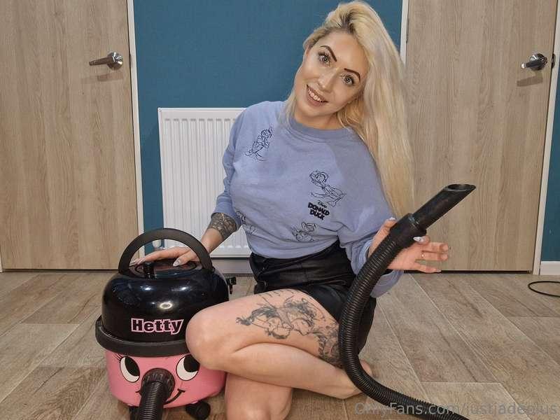 justjadeplus image #0