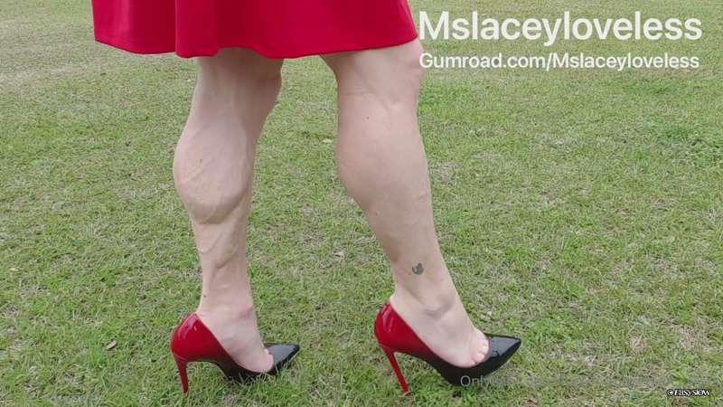 laceys_muscular_calves image #9