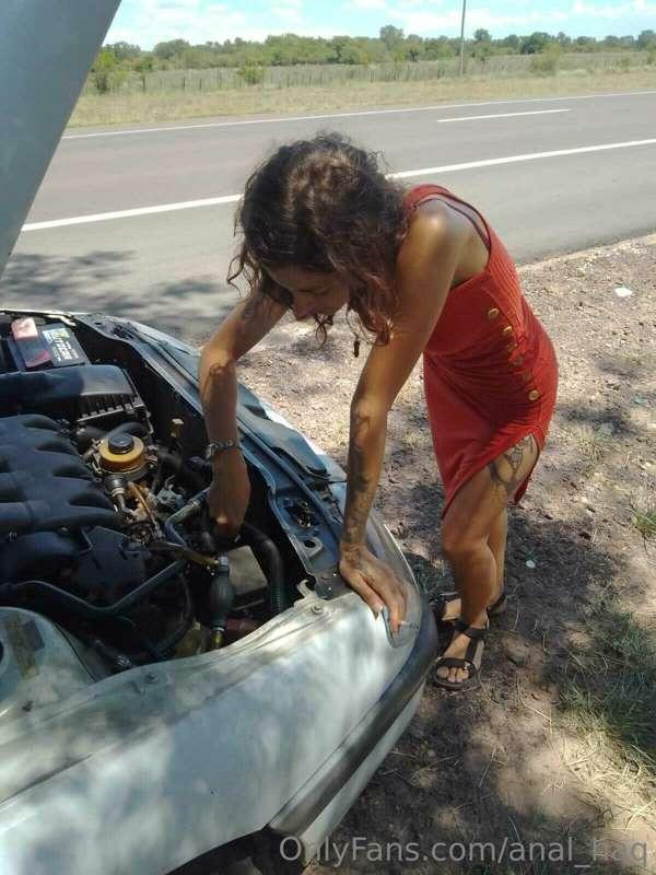Would you stop to give me a hand??😖😥