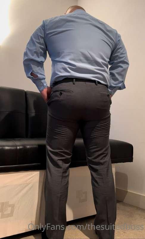thesuitedboss image #3