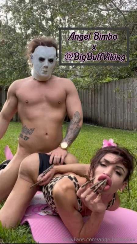 SLAYED BY MICHAEL MYERS 🔪
Watch me get my holes fucked by mu..