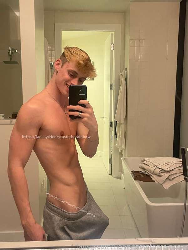 henrytastetherainbow image #2