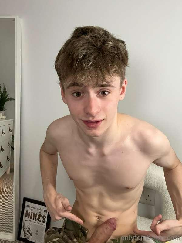 tombakerx image #2