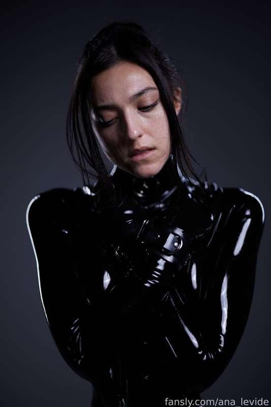ana_levide image #333