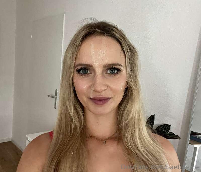 other girls are happy when the make up looks perfect I'm hap..