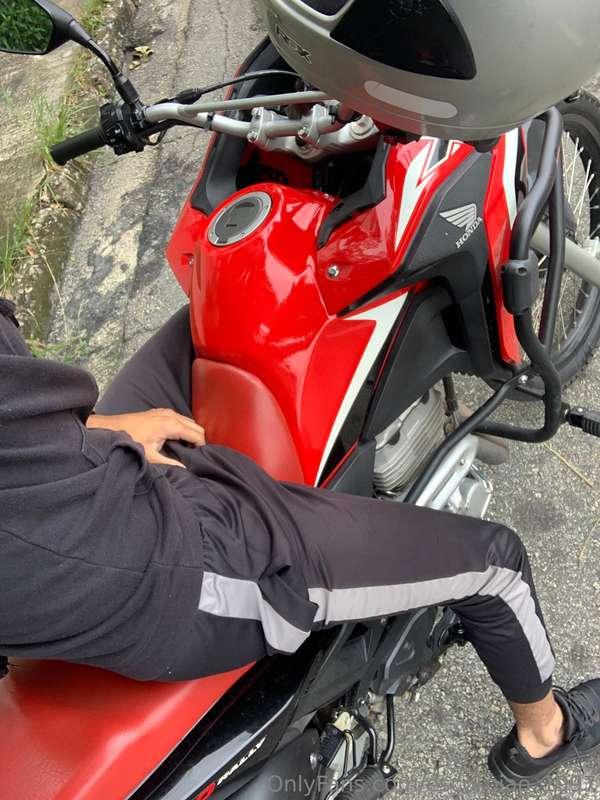 I'm on a motorcycle wanting to cum in the street now, will s..