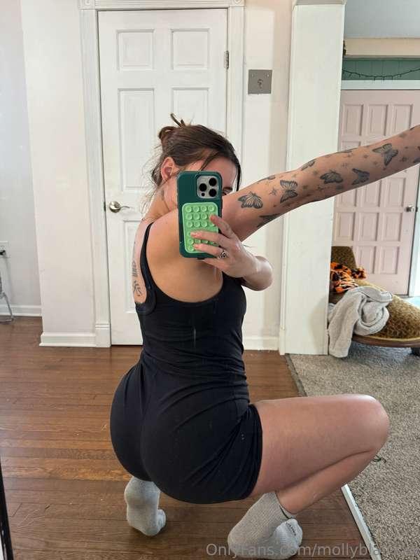 curves don't lie 💋