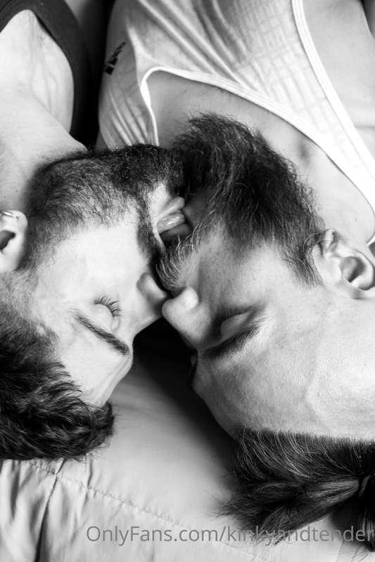 Raw tenderness with @mrkoko 💛
FULL VIDEO COMING SOON ‼️
📸 @u..