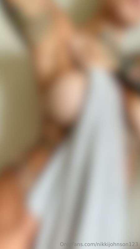 nikkijohnson123 image #0