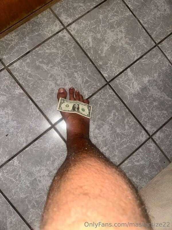 Tell me how wide is your foot without say how wide is your f..