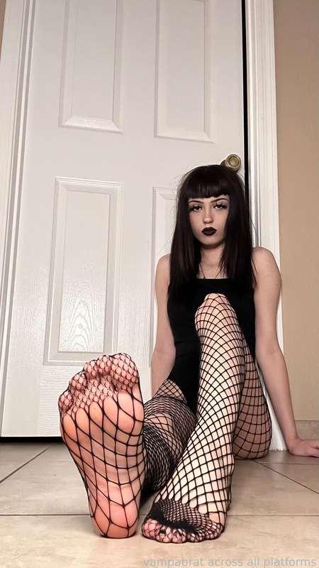 madamzombodomme image #2