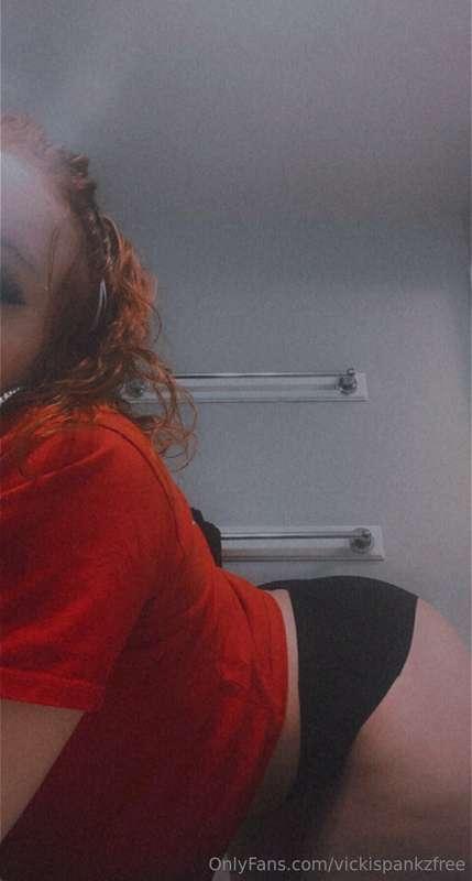 hmu 😉