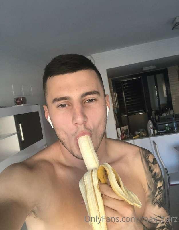 Bon appetite 🍌  Good morning ☀️