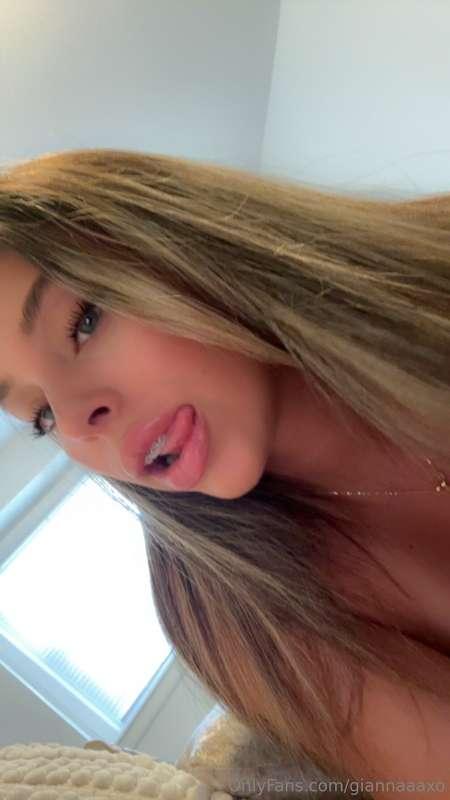 let's taste each other 👅