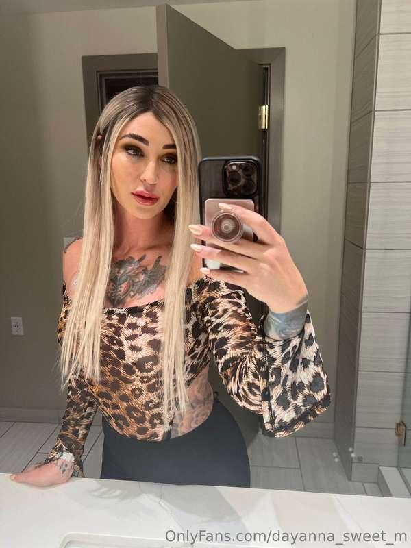 Smash or Pass? Join my girl Kleio Valentien's page for FREE ..