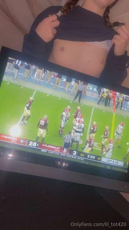 Are you an eligible receiver 🤭🏈