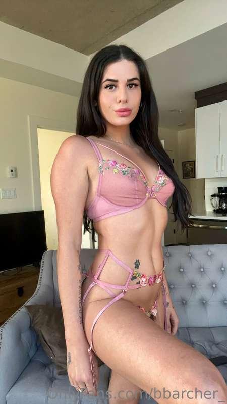 I love this outfit! Especially when you pull my panties to t..