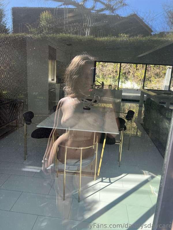 window selfie 