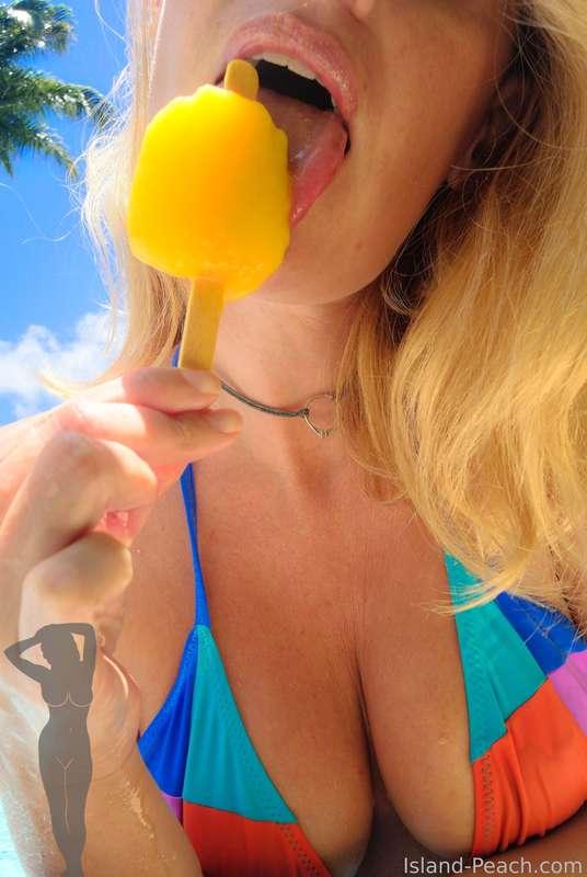 This took so many attempts and many lollies, they kept melting so fast! Hehe. 

Don’t forget to like, comment and tip if you wanked yourself silly! ❤️