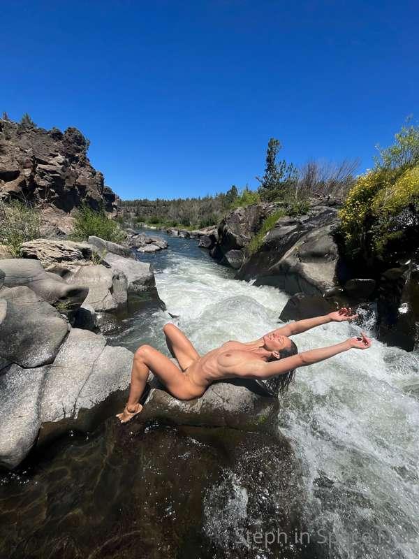 I woke up in Bend, Oregon, and I think I might be in a dream..