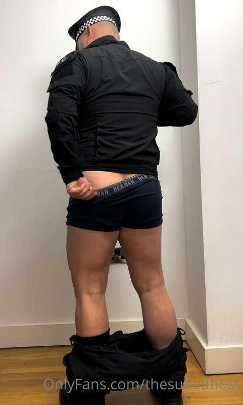 thesuitedboss image #2