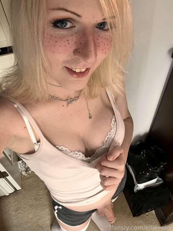 ellie_exx image #4