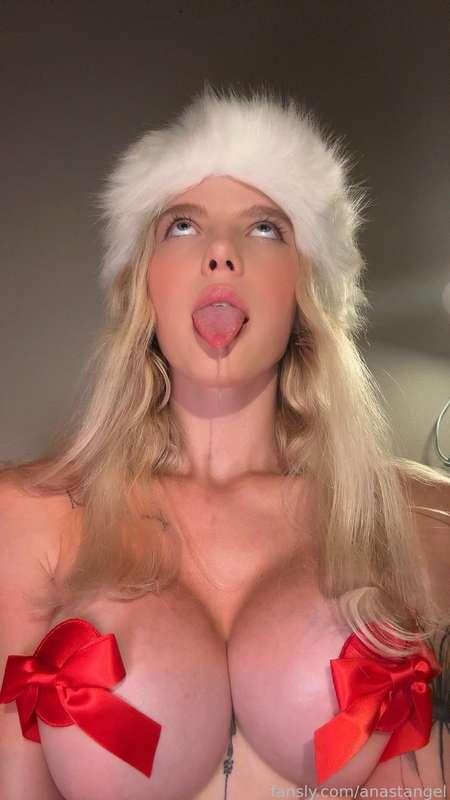 Cum on my tits or mouth?😻💦

#fyp #anastangel #ahegao #ahegaoface #blonde #sloppy #spit #bigtits #tits #bigboobs #boobs #model #pretty #mouth 