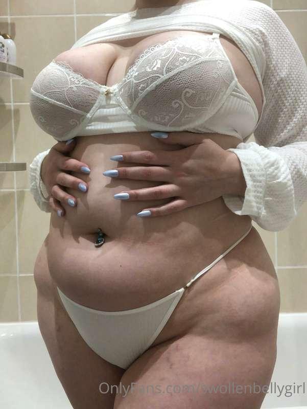 swollenbellygirl image #4