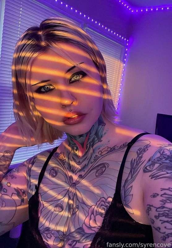 I have some nudes to edit for later :3
Hello all my new subs!! 