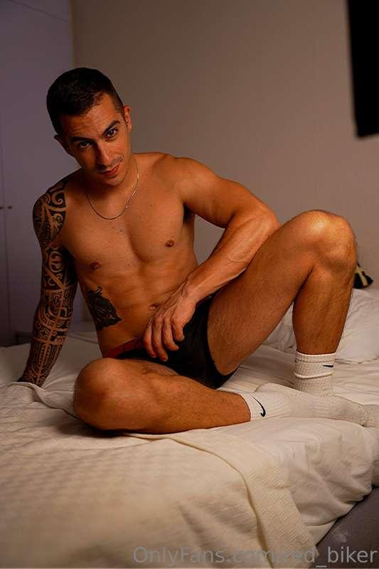 Shall I wait for you in bed?😈