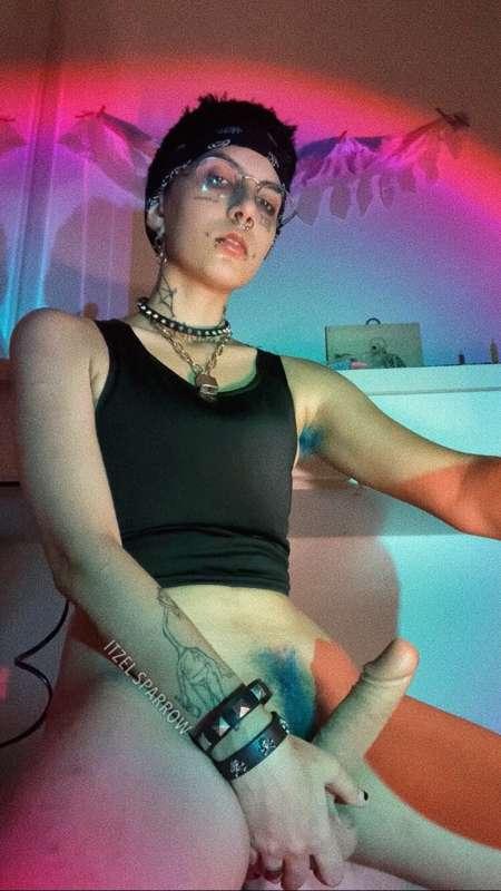 itzel2002free image #0