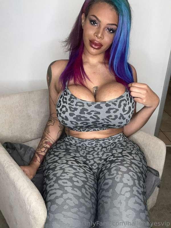 Wanna see me take this off for u? 😋