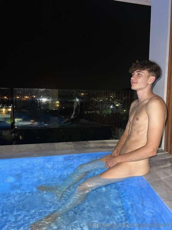 danielxtwink image #0