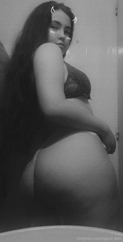 I wanna be your end game daddy 

       @leslielove44088
🔥Vi..
