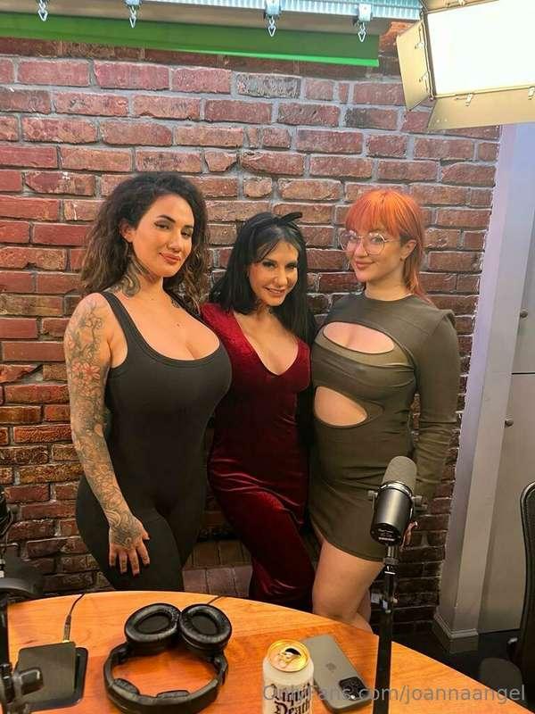Just did a podcast episode with Emma Magnolia and Arabelle R..