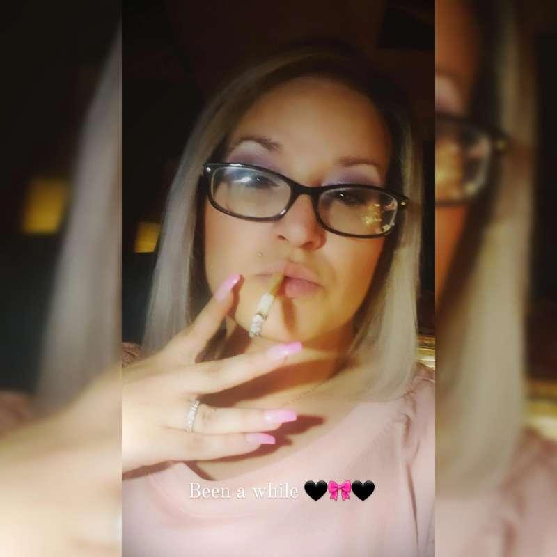 Did you miss me as much as I missed you? 🥰🖤🎀🖤