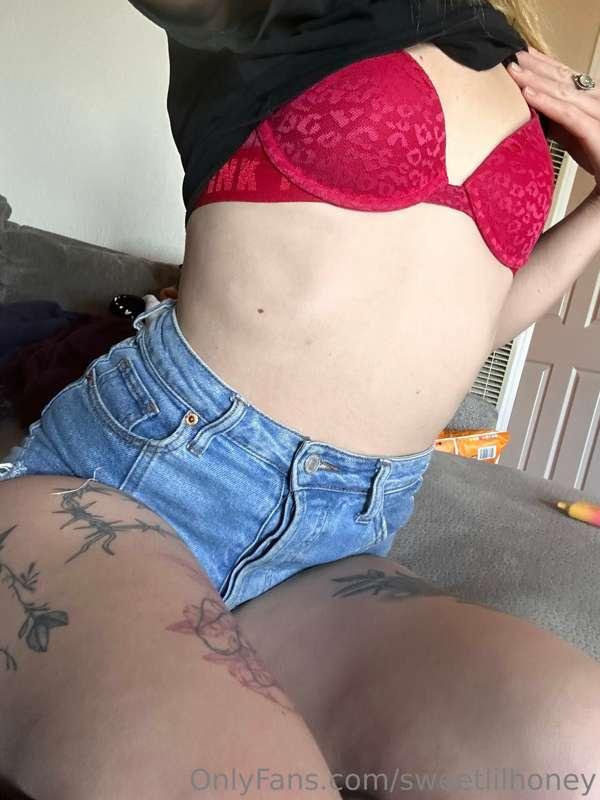Good morning 😉I’m so horny already this morning