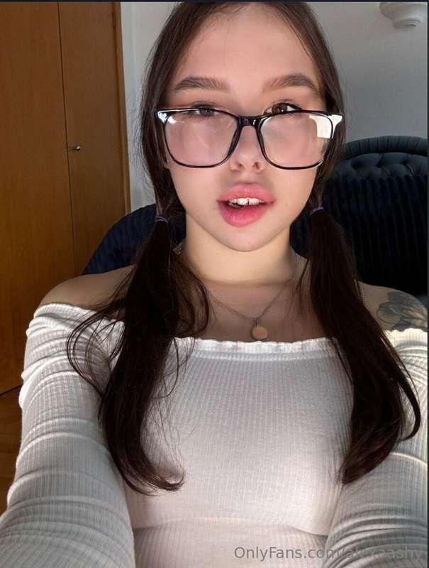 @sweetbellaxoxo 🔥🔥🔥  This baby @sweetbellaxoxo wants fun💋 An..