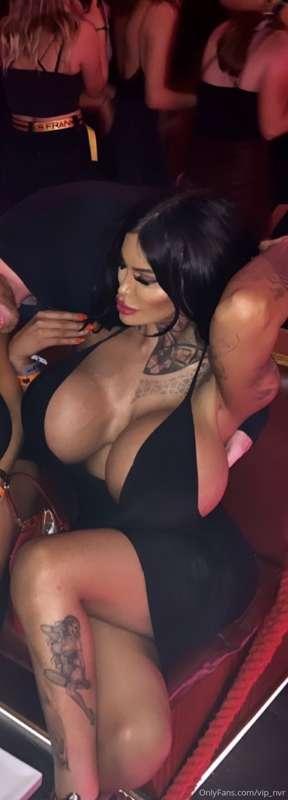 Come worship my body 😈