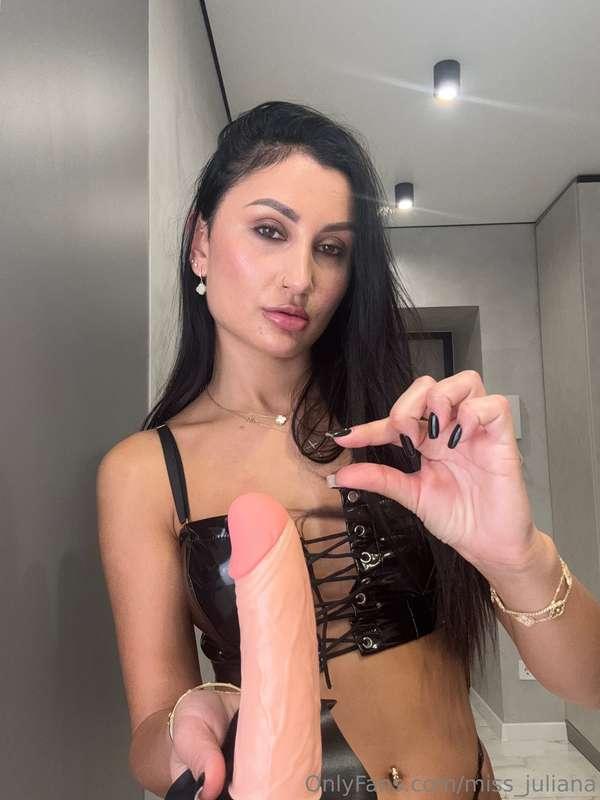 If you think your dick is big, then scroll on!👎For those wit..