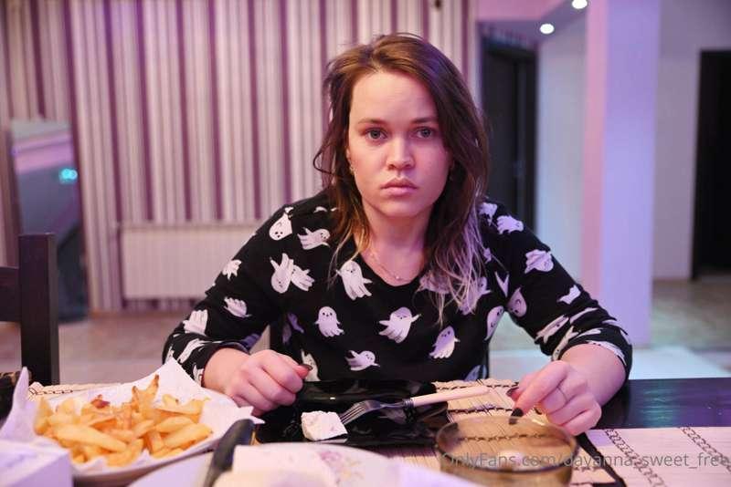 I'm so hungry. Can i eat u?
