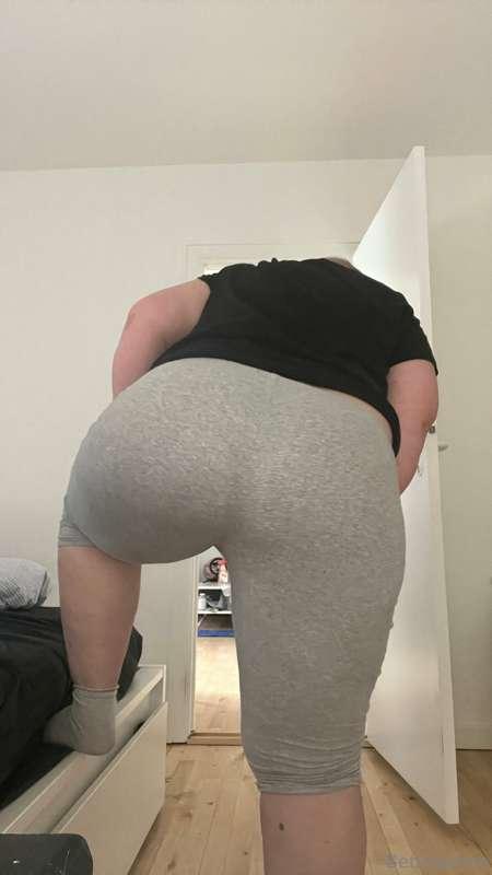 Need to be spanked😋