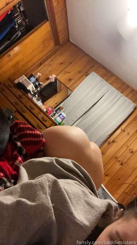 baddiesisters image #1