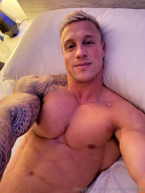 come talk with me ;) can’t sleep right now 