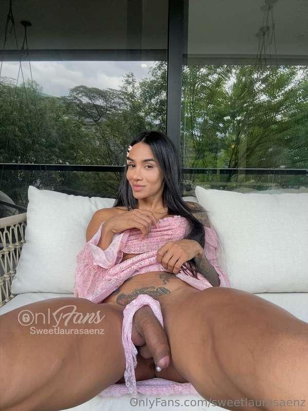 sweetlaurasaenz image #0