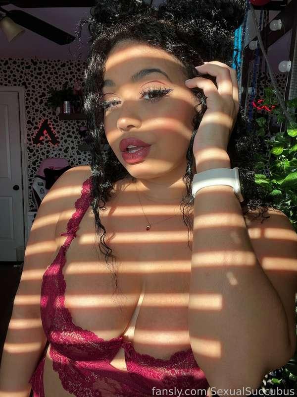 Keep Swiping For A Surprise Hehe. c:

#fyp #bigtits #lingerie #red #allnatural #curlyhair #lightskin #thickthighs #curvy #stockings #sexy #thighhighs #busty #egirl #nipples #goldenskin