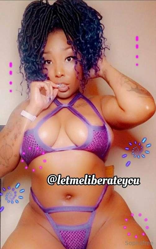 *‼️ (24)Sub to this Ebony slut‼️ 🆓 @LETMELIBERATEYOU*

I hea..